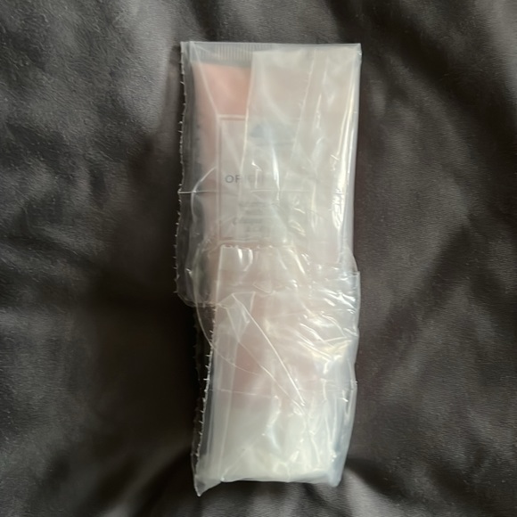 Origins Rose Clay Retexturizing Mask - Picture 4 of 5